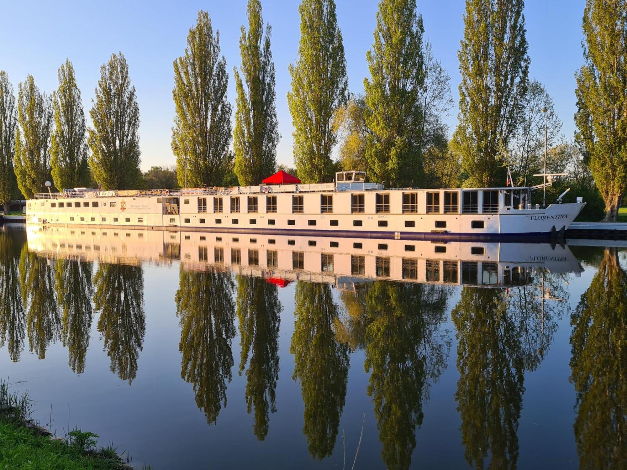Florentina Boat ลิโตเมริเซ ภายนอก รูปภาพ
